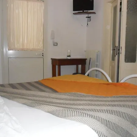 La Stanza Alternativa Couette-café 3*