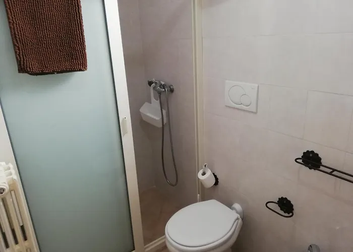 Bed & Breakfast La Stanza Alternativa 3*