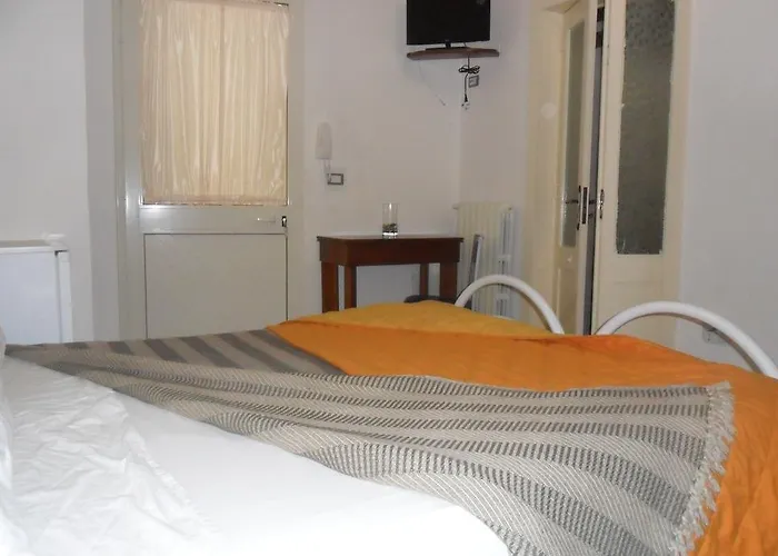 La Stanza Alternativa Bed & Breakfast 3*